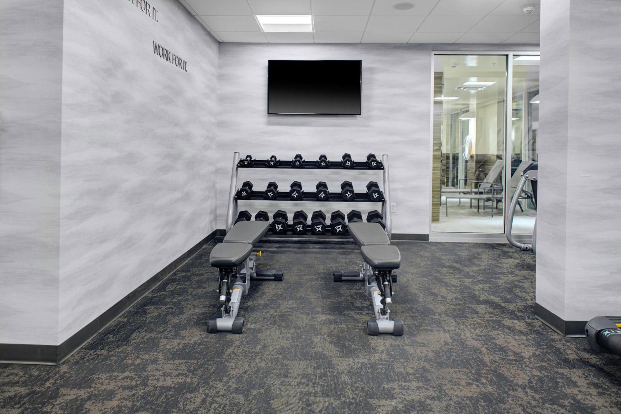 Fairfield Inn & Suites By Marriott Roanoke Salem Bagian luar foto