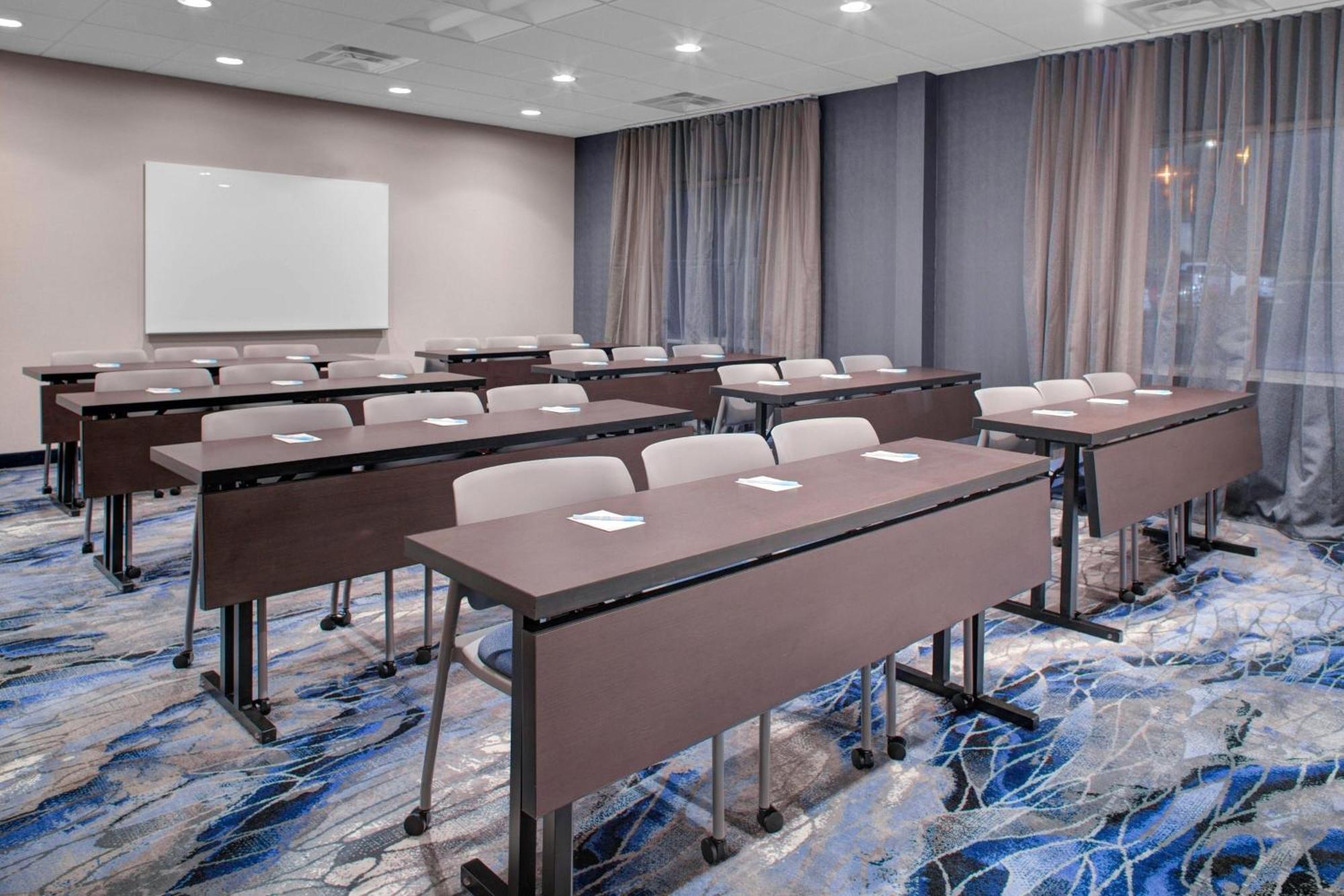 Fairfield Inn & Suites By Marriott Roanoke Salem Bagian luar foto