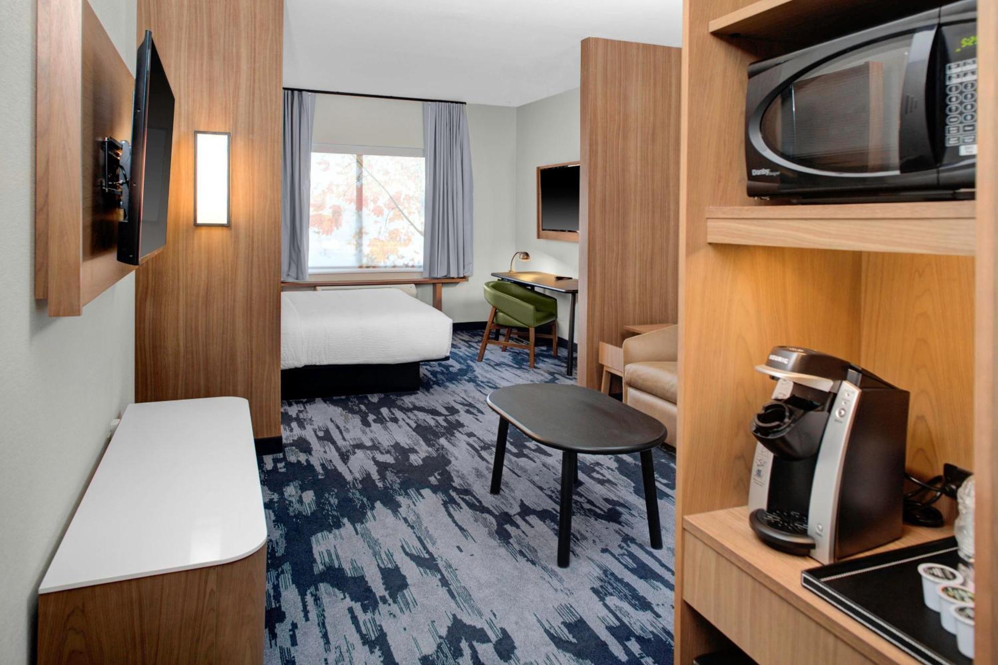Fairfield Inn & Suites By Marriott Roanoke Salem Bagian luar foto